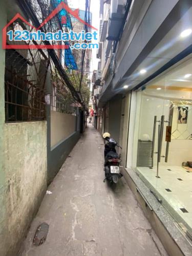 Cần bán gấp nhà Trương Định - nhà 30m2 - 4 tầng - sát mặt phố - 5 tỷ - 1