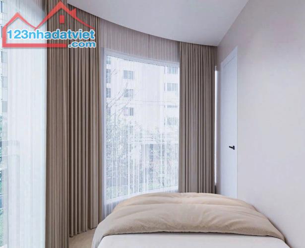 Bán nhà Lạc Long Quân - Tây Hồ: Dân xây, 2 thoáng, gần phố, sát Hồ Tây, ô tô vào nhà.