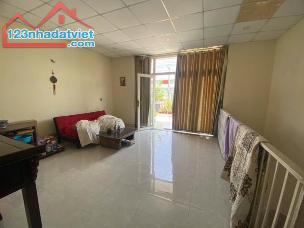 Bán Nhà Phường Thạnh Lộc - Quận 12.LH: 0967398562. - 1