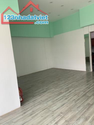 Cho thuê cửa hàng vị trí đẹp, mặt phố 33 Chùa Bộc, phố thời trang đông đúc và sầm uất - 4