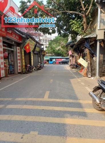 💥🏠QUỐC LỘ 32 - ĐỨC THƯỢNG - NGÕ Ô TÔ  🔥NHÀ DÂN XÂY CHẮC CHẮN, DT 40M2, x5 TẦNG, FULL NỘ