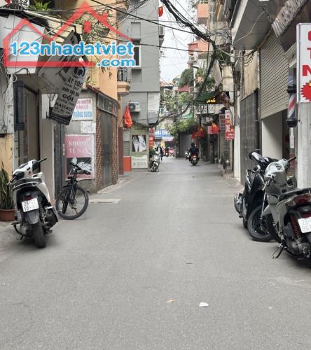 Nhà 7 tầng ÔTÔ- Kinh doanh dòng tiền - Thang máy xịn- Trần Phú, giá 18 tỷ