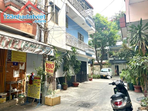 BÁN NHÀ ĐƯỜNG SỐ Q4 - MẶT TIỀN XE TẢI QUAY ĐẦU- KHU DÂN TRÍ CAO - VỊ TRÍ HIẾM LẮM Ạ. - 2