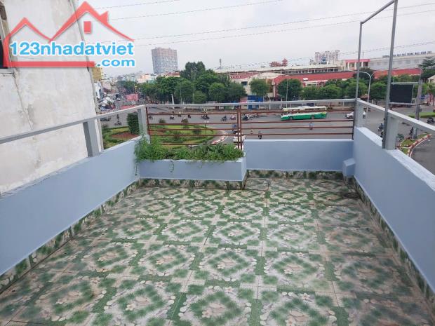 Cần bán nhà mặt tiền đường Nguyễn Văn Luông , Phường 12, quận 6, ngay vòng xoay - 5