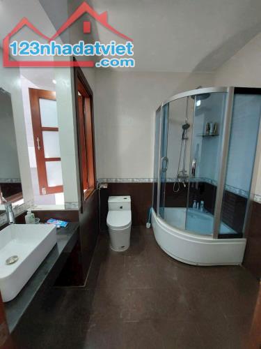 NHÀ 5 TẦNG P PHƯỚC HẢI - NHA TRANG, ĐƯỜNG BÊ TÔNG 5M THÔNG LÊ HỒNG PHONG VÀ SỐ 4 - 5