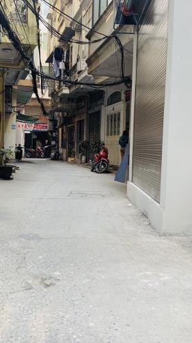 Bán nhà Thịnh Quang gần phố  ngõ thông , dân xây nhà đẹp lô góc  2 thoáng ô tô đỗ 52m giá