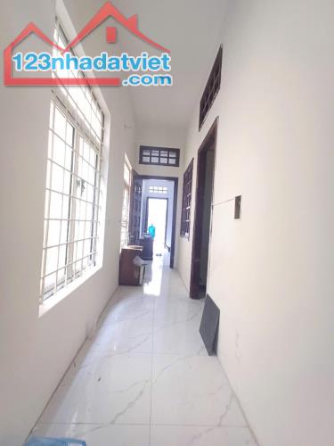 Bán nhà Thịnh Quang gần phố  ngõ thông , dân xây nhà đẹp lô góc  2 thoáng ô tô đỗ 52m giá - 2