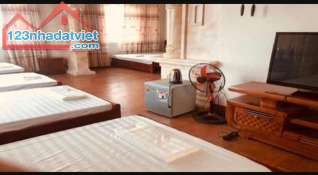 Bán gấp Khách sạn 545m2, mt10m, 6T, 32 tỷ, Sóc Sơn.