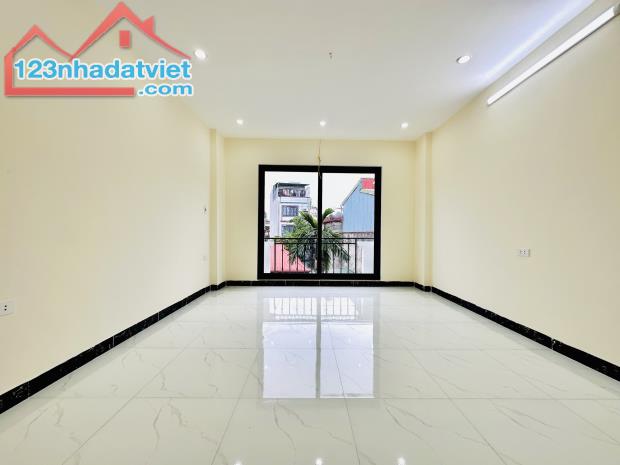 Bán Nhà Trung Tâm Quận Hoàng Mai - Diện Tích 30m2, Giá Chỉ Hơn 5 Tỷ! - 4