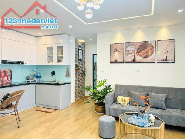 Ở có lộc cần bán để chuyển sang căn to hơn, 47m2, sổ đỏ riêng, full nội thất, hơn 2 tỷ đồn