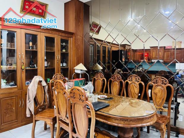 Quận 6,Gần MT Bà Hom, Ô tô, ngang 6 m, Nhà 4 tầng, 90 m2, giá rẻ. - 3