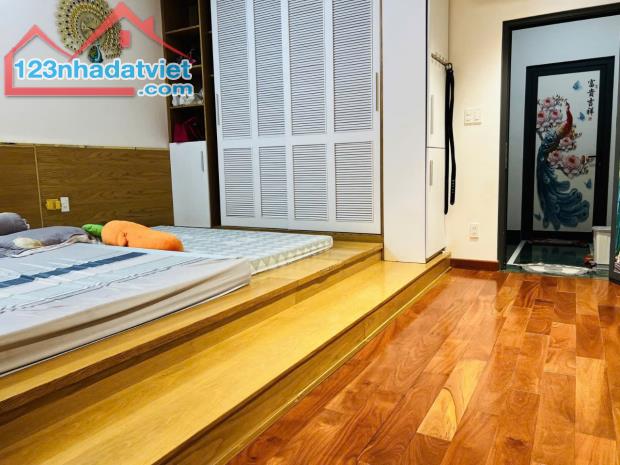 Quận 6,Gần MT Bà Hom, Ô tô, ngang 6 m, Nhà 4 tầng, 90 m2, giá rẻ. - 4