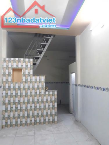 Nhà Cho thuê 3.5x8m Phú Định, P16, Q8. Giá 4.5 triệu.