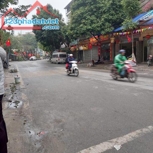BÁN NHÀ TRỤC CHÍNH PHỐ MẬU LƯƠNG 60M 7 TẦNG KINH DOANH VĂN PHÒNG NHÀ HÀNG , NGÂN HÀNG - 1