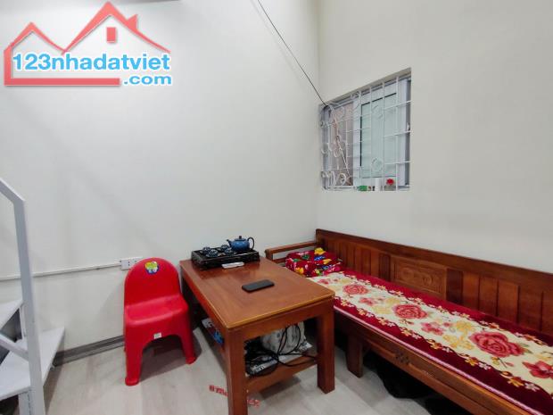 Bán nhà Kim Ngưu-Hai Bà Trưng, 25m2, 1 tầng 1 lửng, đẹp thoáng, đủ nội thất. Giá 1,5 tỷ - 3
