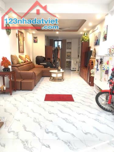 Nhà An Dương Vương 38m2, oto đỗ, 5 tầng 3 ngủ chào 7.9 tỷ - 2