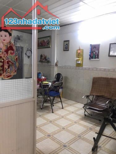 🔥 CHÍNH CHỦ CẦN BÁN GẤP – GIẢM 100TR, GIÁ MỚI CHỈ 3.6 TỶ! 🔥  🏡 Nhà 1 trệt 1 lầu, ngay - 2