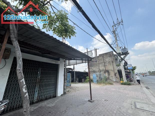 Mặt Tiền QL 1a Lô Góc Án Phú Đông Q12 - 3600m2 Dòng Tiền 70tr/th Chỉ 123 Tỷ TL - 2