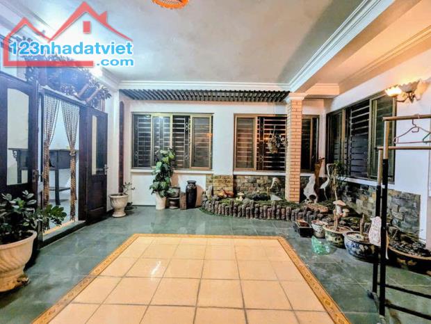 BIỆT THỰ KIM MÃ - THIẾT KẾ TÂN CỔ ĐIỂN - LÔ GÓC - THOÁNG SÁNG - NỘI THẤT TIỀN TỶ. - 4