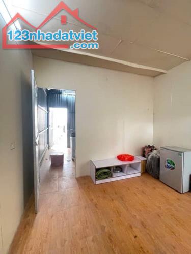 BÁN CHDV HOÀNG QUỐC VIỆT – 6 TẦNG – Ô TÔ LÙI CỬA – DOANH THU 650 TRIỆU/NĂM – GIÁ 12.8 TỶ! - 2