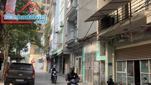 BÁN NHÀ 5 TẦNG - KĐT XA LA - Ô TÔ VÀO TẬN NHÀ - GIÁ 6,X TỶ