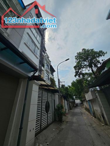 Bán CCMN dòng tiền gần cầu Vĩnh Tuy 95m 6T MT5.2m giá 16 tỷ thang máy, ô tô qua nhà - 1