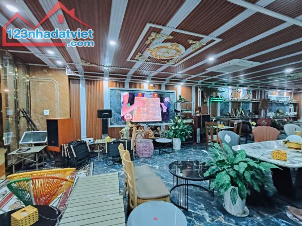 DUY NHẤT 1 CĂN MẶT PHỐ - BIỆT THỰ Garden Xuân Phương 135m 6 tầng thang máy - lô góc 3 mặt