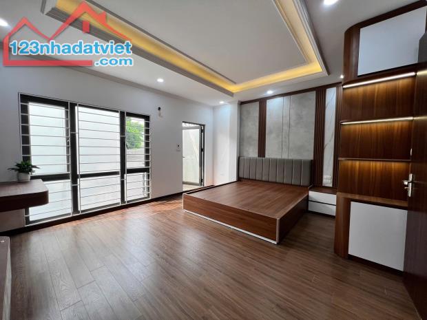 BÁN NHÀ THANH XUÂN, BA GÁC ĐỖ CỬA, THANG MÁY, GẦN PHỐ, NHÀ MỚI, 40M2x6Tx5M, GIÁ 9,9 TỶ - 1