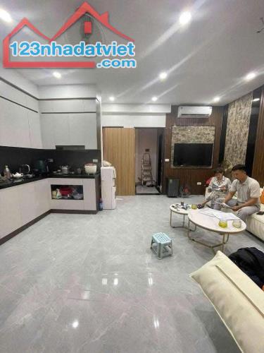 Hạ 1 tỷ bán gấp nhà 20m ra đường Nguyễn Khuyến 7 tầng 55m2 thang máy, ô tô vào, cho thuê - 5