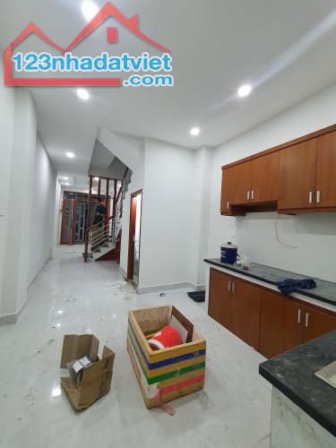 🌈 BÁN NHÀ MỚI 2 TẦNG HẺM KINH DOANH CMT8, P7, TÂN BÌNH DT43M² - DT43m² KLG, KQH - 4