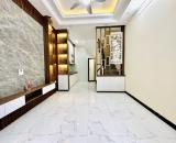 Bán Nhà Trung Tâm Quận Hoàng Mai - Diện Tích 30m2, Giá Chỉ Hơn 5 Tỷ!