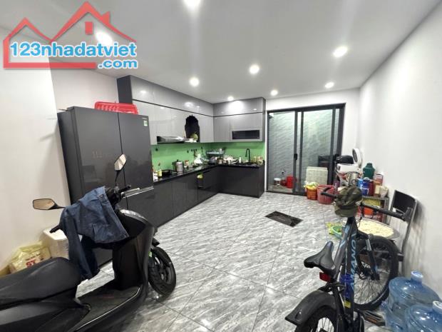 BÁN NHÀ HẺM XE HƠI CẠNH BẾN XE MIỀN TÂY NHÀ MỚI VÀO Ở NGAY GIÁ 100m2 GIÁ 5tỷ5