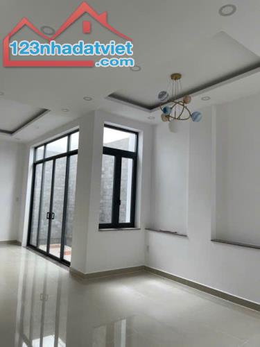 BÁN NHÀ VỊ TRÍ ĐẮC ĐỊA MT DƯƠNG THỊ MƯỜI 25M2 - 1