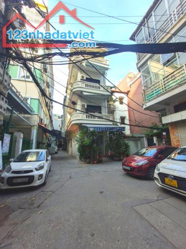 Bán nhà Đội Cấn, Ba Đình. Gần phố 70m2, 4 tầng, giá 12,2 tỷ