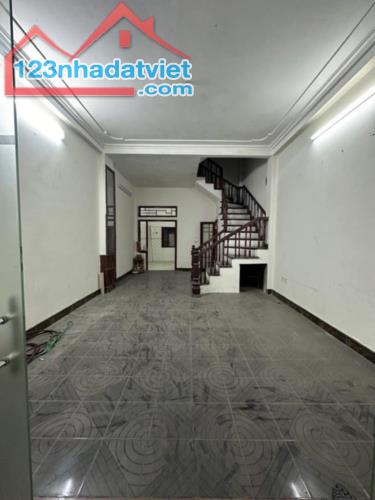 Bán nhà Đội Cấn, Ba Đình. Gần phố 70m2, 4 tầng, giá 12,2 tỷ - 1