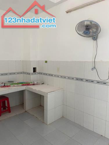 BÁN GẤP CĂN TRỌ 130M2- 1 LẦU 1 TRỆT - 3 PHÒNG TRỌ-TÂN THÔNG HỘI-CỦ CHI - 3