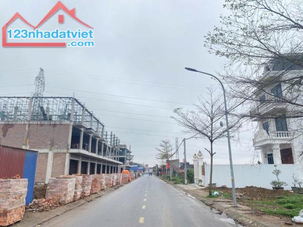 Bán lô đất mặt đường trục Thôn Văn Phong 200m giá chỉ 6,xx tỷ  LH 0979087664