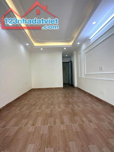 Nhà đẹp Hồ Tùng Mậu 40m2*5T kd, gần ô tô, full nt ở ngay, 2 thoáng sổ đẹp 8 tỷ hơn. - 2