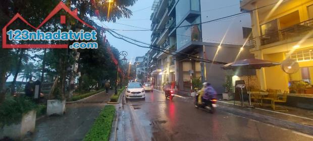 Bán Nhà Mặt Phố Từ Hoa Tây Hồ 160m4T MT8m LÔ GÓC 2 Vỉa Hè VIEW Hồ 120 Tỷ Từ Hoa.