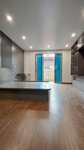 Nhà đẹp, 7 tầng thang máy, ô tô vào nhà phố Phương Mai, Đống Đa. 0911554873.