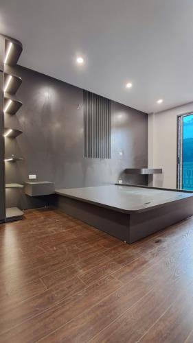 Nhà đẹp, 7 tầng thang máy, ô tô vào nhà phố Phương Mai, Đống Đa. 0911554873. - 2