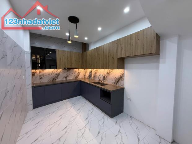 Nhà Mới Thịnh Quang Đống Đa, 40m2, 4 Tầng, Mặt Tiền 3.2m, Giá 7.4 Tỷ. - 4