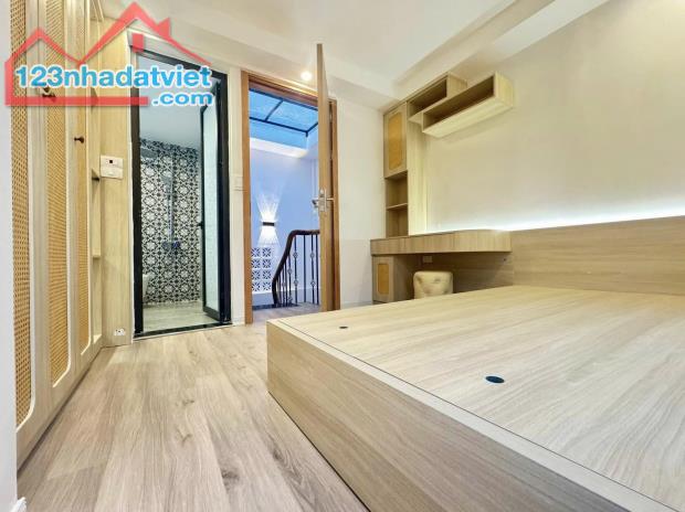 NR Giáp Bát, 25m2 5 tầng, lô góc thoáng đẹp, nội thất lung linh, phong cách hiện đại - 1
