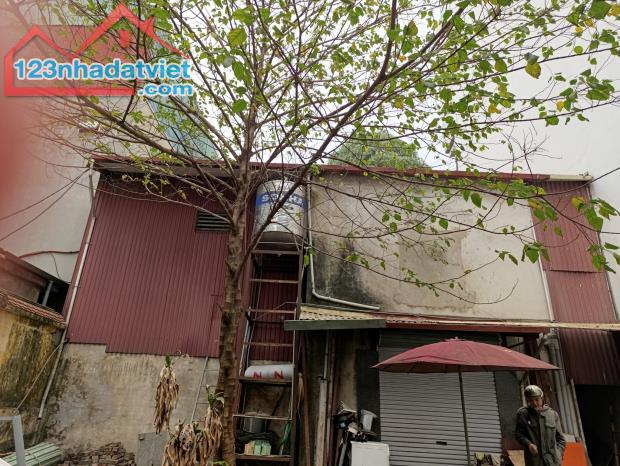 Bán Nhà Mặt Phố Lạc Long Quân Tây Hồ 200m2T MT10,5m Vỉa Hè VIEW Hồ 125 Tỷ Lạc Long Quân. - 3