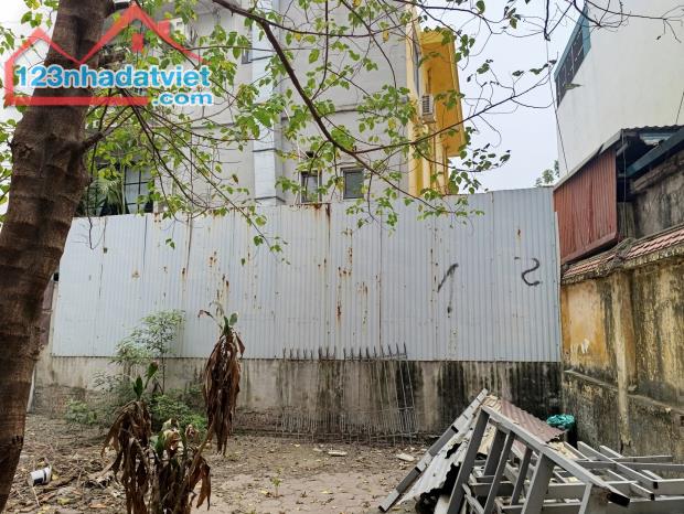 Bán Nhà Mặt Phố Lạc Long Quân Tây Hồ 200m2T MT10,5m Vỉa Hè VIEW Hồ 125 Tỷ Lạc Long Quân. - 4