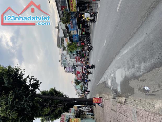Mặt tiền Nguyễn Kiệm P.3 GV, 4 tầng 75m2, dòng tiền 20tr/th