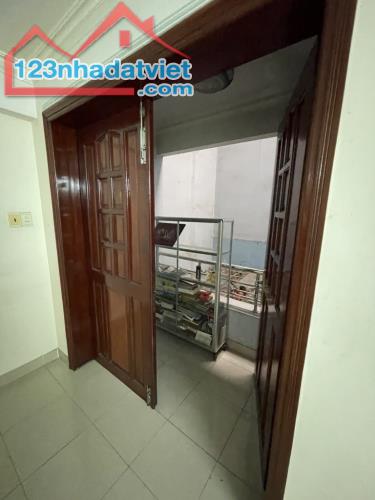 Mặt tiền Nguyễn Kiệm P.3 GV, 4 tầng 75m2, dòng tiền 20tr/th - 4