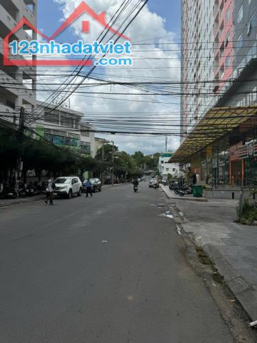 Bán nhà ngang 8m4 mặt tiền đường Nguyễn Đình Chiểu - Nha Trang( view biển) - 3