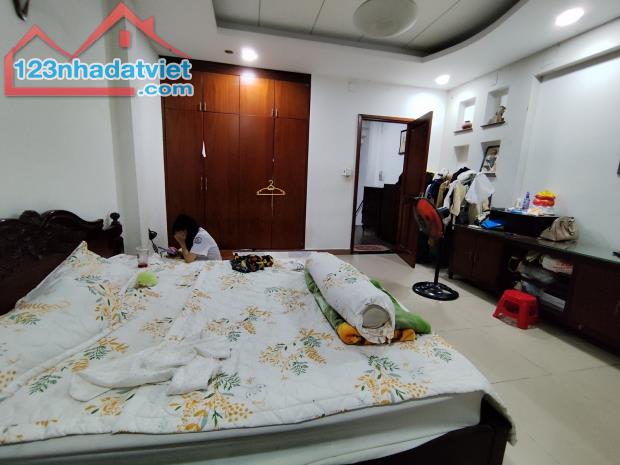 NGUYỄN SỸ SÁCH - NGAY NGÃ TƯ TRẦN THÁI TÔNG - TÂN BÌNH - DT:90m2 - 5 TẦNG - BÁN 9 TỶ - 5