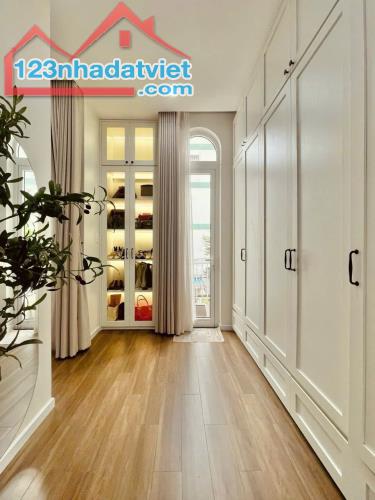 Dòng Tiền Tốt - Bán Nhà Nguyễn Văn Thoại Cực Đẹp Kiểu Dáng Villa Giá chỉ 9.x tỷ